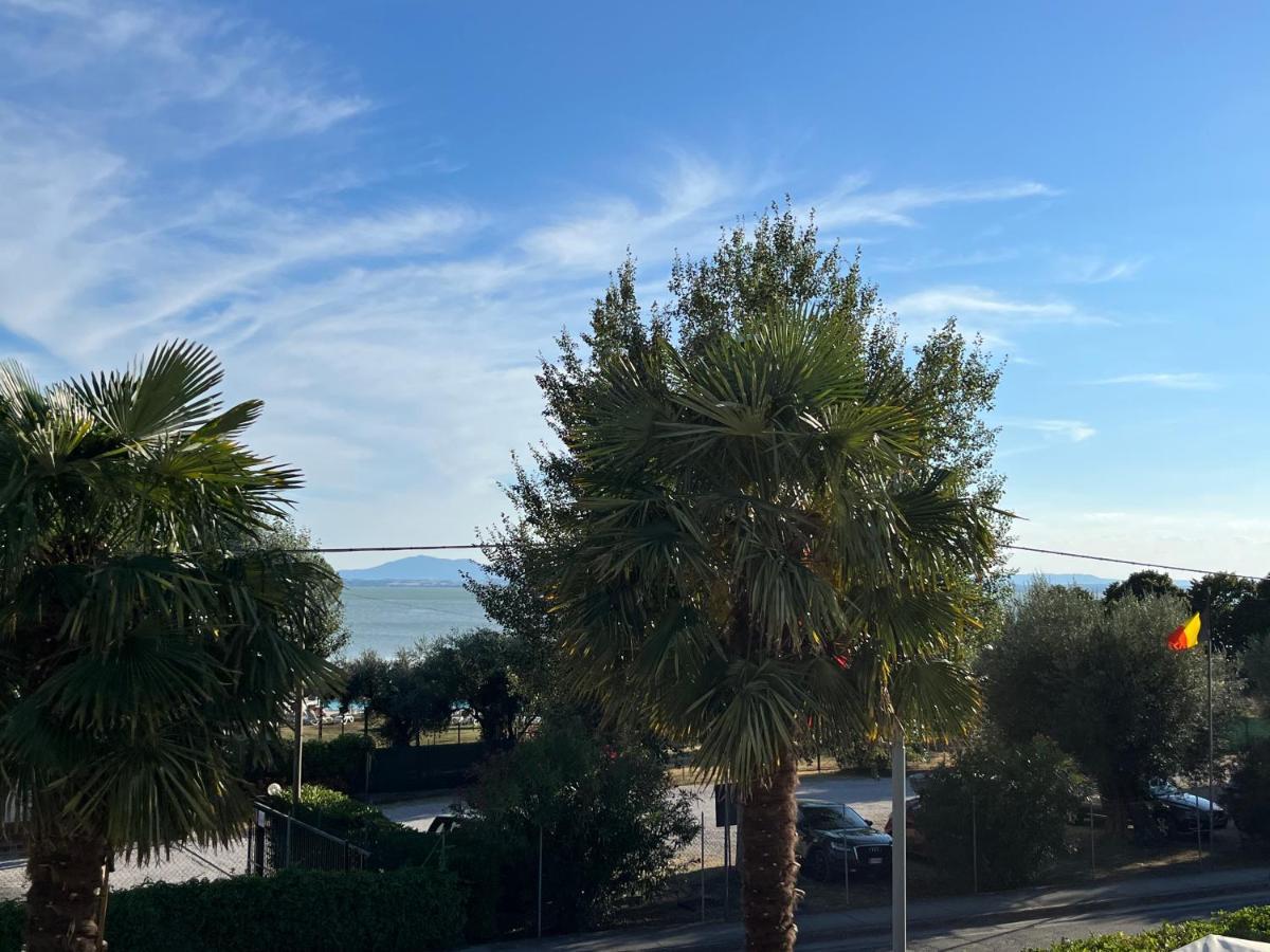 Levar Del Sole Passignano sul Trasimeno Bagian luar foto